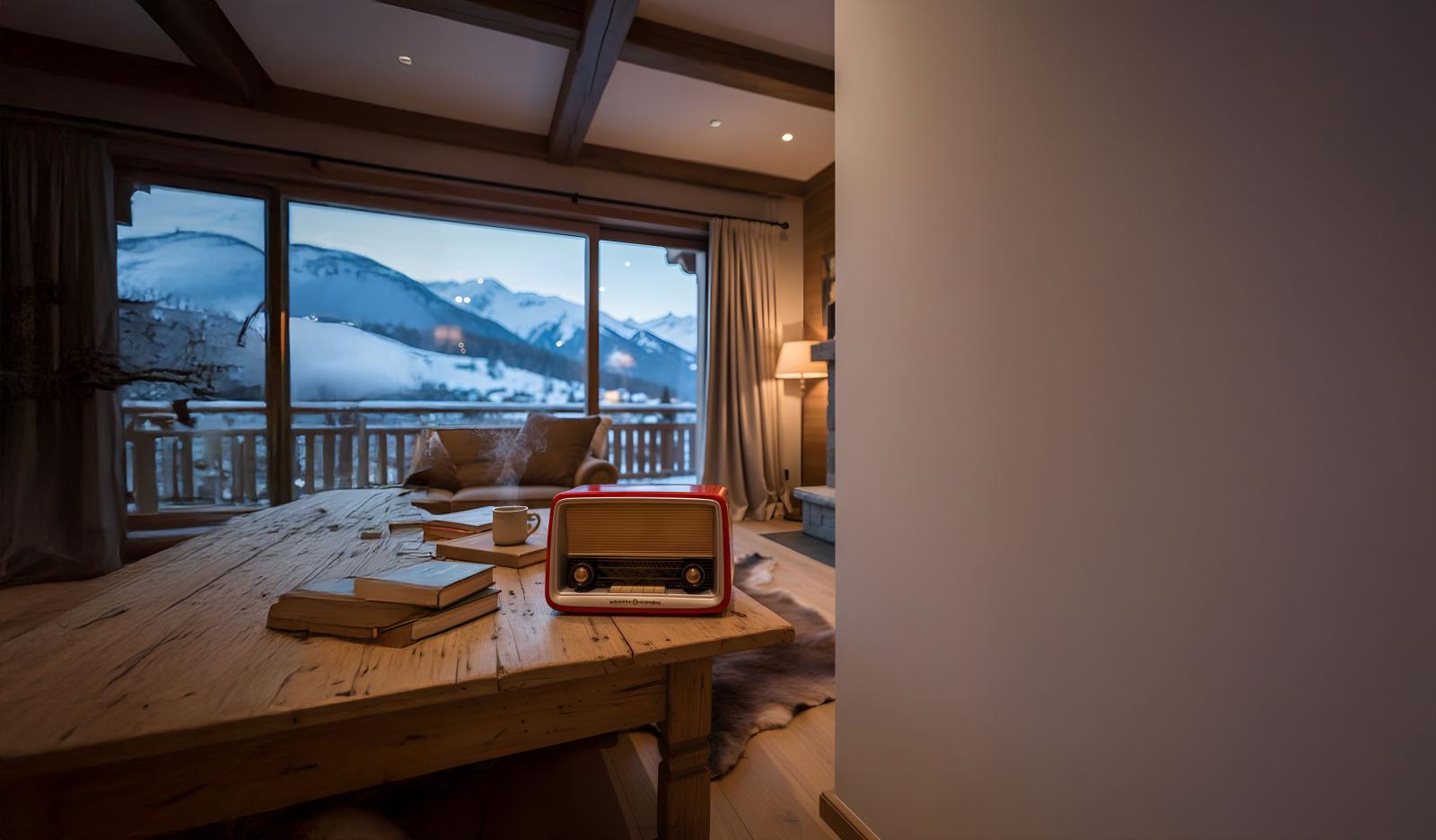 Ambiance intérieure avec radio vintage - W&K
